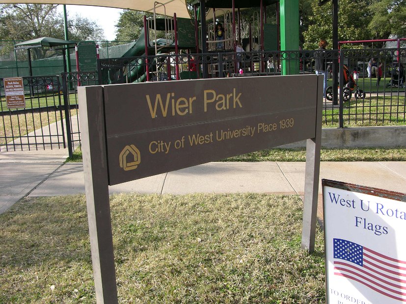 Wier Park 3012 Nottingham Street, West University Place, TX 77005 (70)